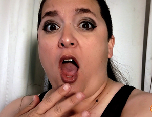 Giantess_Goddess_Devours